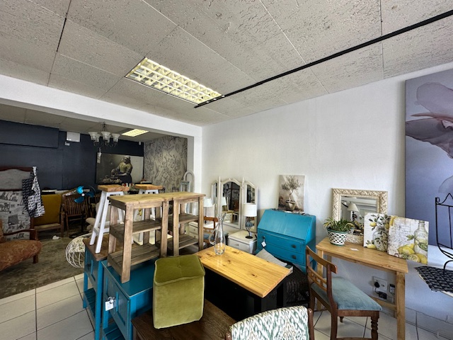 To Let Commercial Property for Rent in Plumstead Western Cape